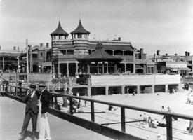 Henley : A Heritage Walk